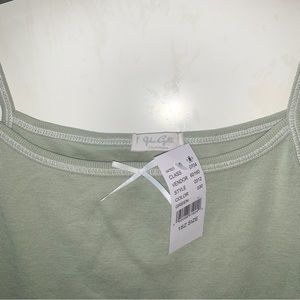 Brandy Melville Tank